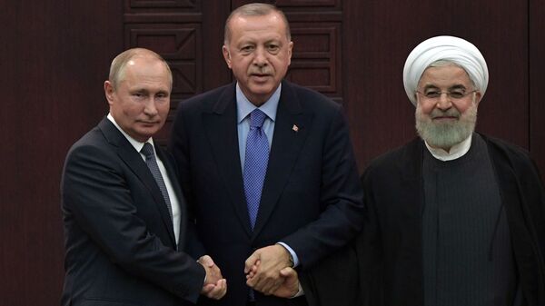 نشست سه جانبه مجازی پوتین، روحانی و اردوغان - اسپوتنیک ایران  