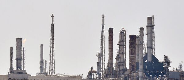 ایران بدنبال درآمد ماهانه 1.5 میلیارد دلار در ماه از طریق بورس انرژی ایران بدنبال درآمد ماهانه 1.5 میلیارد دلار در ماه از طریق بورس انرژی - اسپوتنیک ایران