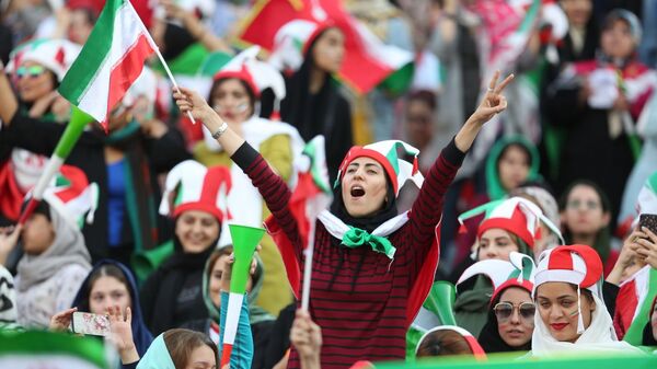 زنان در استادیوم - اسپوتنیک ایران  