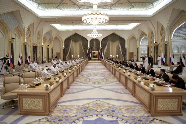 سفر ولادیمیر پوتین رئیس جمهور روسیه از امارت سفر ولادیمیر پوتین رئیس جمهور روسیه از امارت - اسپوتنیک ایران