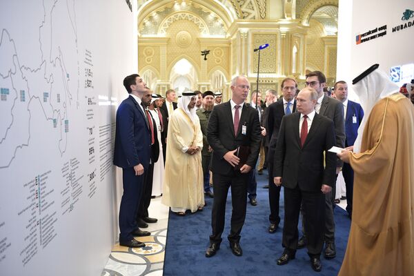 
در تاریخ 15 اکتبر 2019، ولادیمیر پوتین رئیس جمهور روسیه برای دیدار با مقامات اماراتی به این کشور سفر کرد 
 - اسپوتنیک ایران  