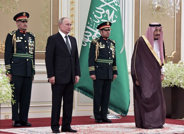 در تاريخ 14 اکتبر 2019، ولادیمیر پوتین رئیس جمهور روسیه به عربستان سعودی سفر کرد. این دومین سفر پوتین به این کشور است - اسپوتنیک ایران  