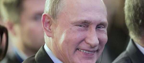 کادوی تولد برای پوتین     - اسپوتنیک ایران  