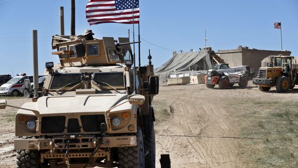 ورود بیش از 60 خودروی نظامی ائتلاف به پایگاه نظامی آمریکا در سوریه  - اسپوتنیک ایران  