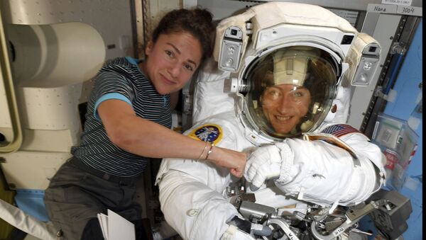 Астронавты Кристина Кох и Джессика Меир на Международной космической станции - اسپوتنیک ایران  