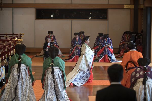 ملکه ژاپن ماساکو در مراسم تاجگذاری امپراتور ژاپن - اسپوتنیک ایران  