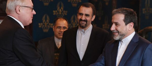 تاکید ریابکوف و عراقچی بر حمایت از برجام تاکید ریابکوف و عراقچی بر حمایت از برجام - اسپوتنیک ایران