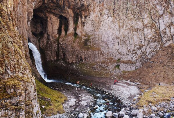 رودخانه کاراکایا سو در تنگه جیلی سو در کاباردینو بالکاریا - اسپوتنیک ایران  