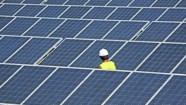 قدرتمندترین نیروگاه خورشیدی جهان در آفریقا ساخته شد + ویدئو - اسپوتنیک ایران  