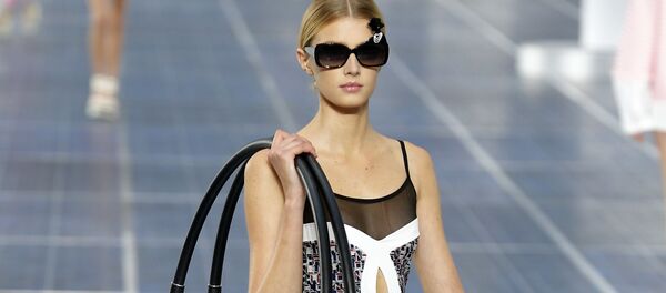 متخصص توضیح داد که چگونه کیف دستی زنان می تواند برای سلامتی خطرناک باشد - اسپوتنیک ایران  