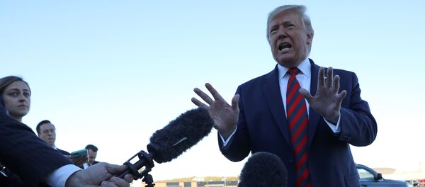 ترامپ از احتمال دادن شهادت در تحقیقات استیضاح اش خبر داد - اسپوتنیک ایران  