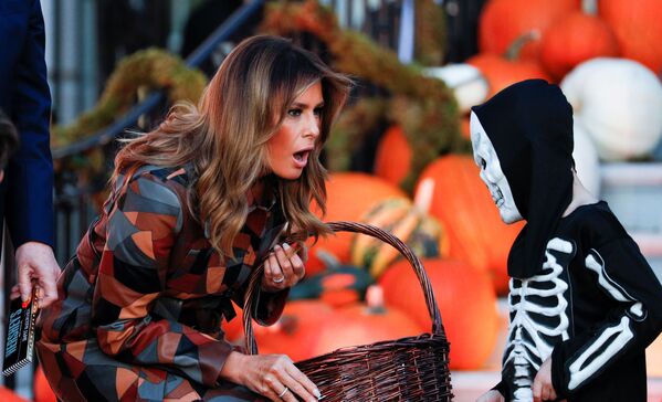 ملانیا ترامپ در جشن هالووین کاخ سفید - اسپوتنیک ایران  