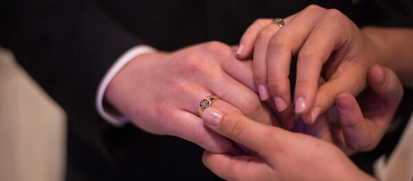 تجمع معترضین به قوانین مهریه روبروی مجلس + ویدئو
تجمع معترضین به قوانین مهریه روبروی مجلس + ویدئو
- اسپوتنیک ایران