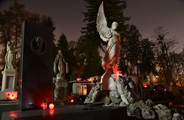 قبرستان شهر لووف - اوکراین - اسپوتنیک ایران  