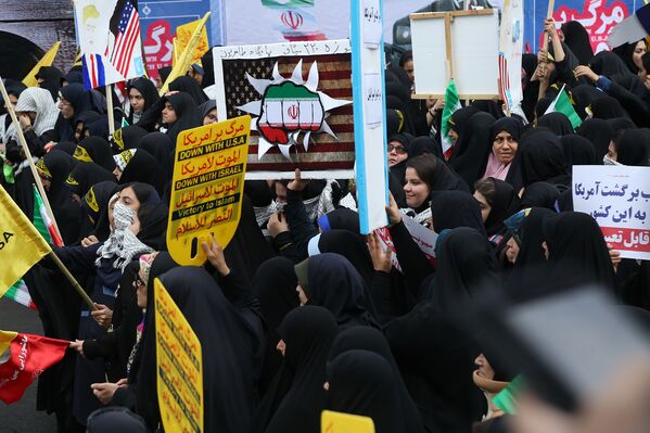 تظاهرات در تهران به مناسبت چهلمین سالگرد تصرف سفارت آمریکا - اسپوتنیک ایران  