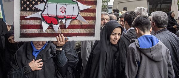 آیا نخبگانی که از کشور مهاجرت می کند خیانت کار هستند؟ آیا نخبگانی که از کشور مهاجرت می کند خیانت کار هستند؟ - اسپوتنیک ایران