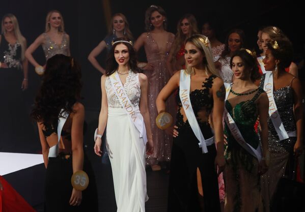 شرکت کنندگان در مسابقه زیبایی فشن در سال 2019 روسیه - اسپوتنیک ایران  