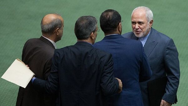 پاسخگوترین وزیر ایرانی به مجلس - اسپوتنیک ایران  