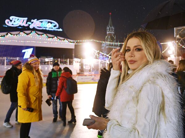 میدان اسکیت روی یخ میدان سرخ مسکو - اسپوتنیک ایران  