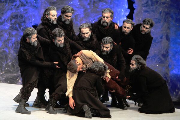 صحنه اجرای فرانکنشتاین در تئاتر تهران، ایران - اسپوتنیک ایران  