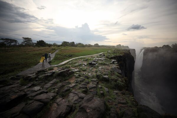 آبشار ویکتوریا  در زیمباوه - اسپوتنیک ایران  