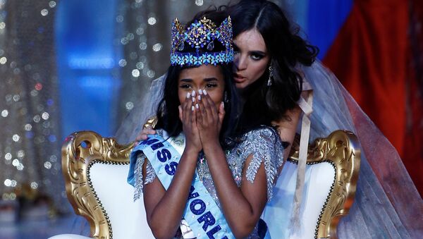مراسم مرحله فینال کنکور ملکه زیبایی جهان  در لندن
نماینده جامائیکا 
Toni Ann Singh 
ملکه زیبایی جهان اعلام شد - اسپوتنیک ایران  