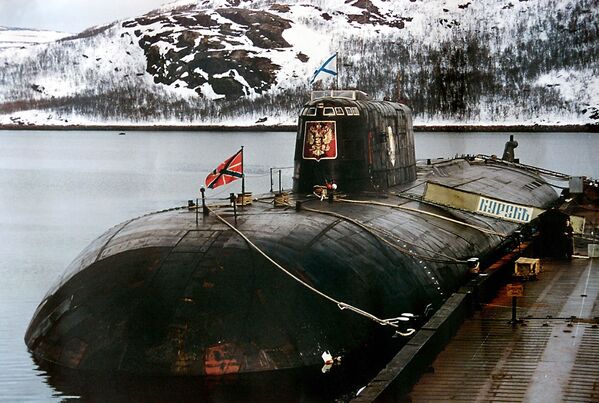 زیردریایی اتمی کورسک در پایگاه نظامی ویدیایوو - اسپوتنیک ایران  