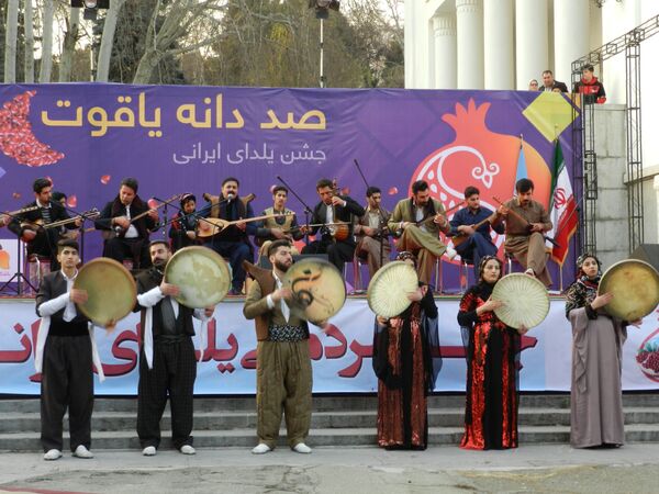 آیین ها و نمایشگاه یلدا - اسپوتنیک ایران  