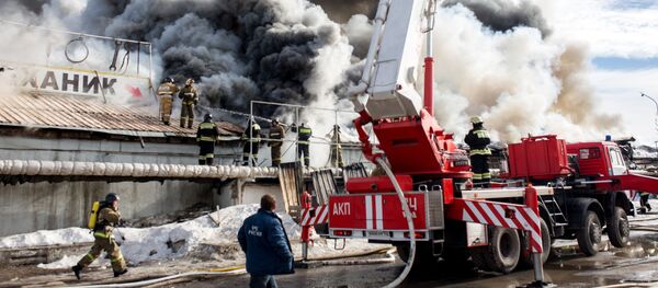 آتش سوزی در کارخانه پتروشیمی در روسیه+ ویدئو آتش سوزی در کارخانه پتروشیمی در روسیه+ ویدئو - اسپوتنیک ایران