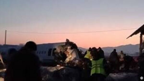 یک هواپیمای مسافربری در قزاقستان  دچار سانحه شد  - اسپوتنیک ایران  