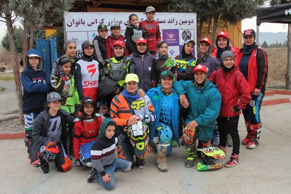 مسابقات موتور کراس بانوان در تهران - اسپوتنیک ایران  