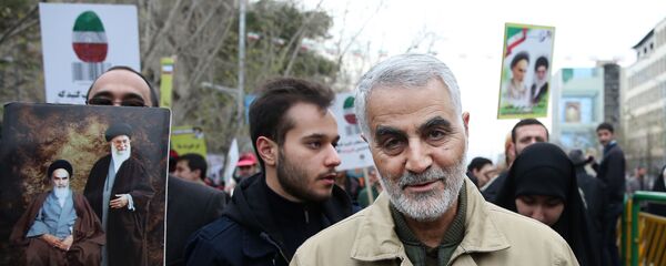 نقش سردار سلیمانی در جلوگیری از سقوط کردستان عراق در برابر داعش + عکس  - اسپوتنیک ایران  