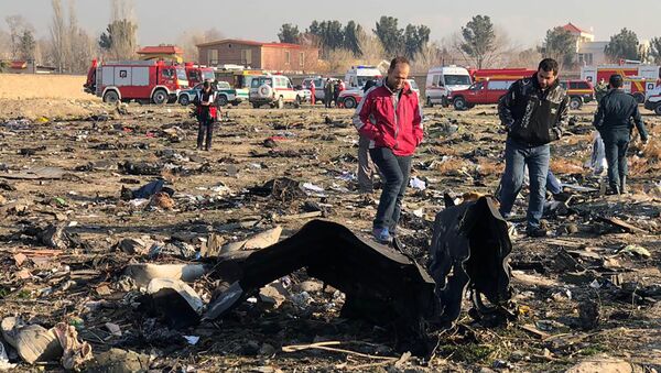 تصاویری از محل سقوط هواپیمایی اوکراینی در ایران + ویدئو - اسپوتنیک ایران  