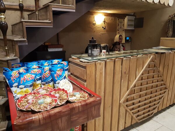 رستوران کوتاه‌قامتان بلند‌همت معروف به لی لی پوت تهران + تصاویر - اسپوتنیک ایران  