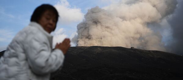 سه شهر در فیلیپین بخاطر فوران آتشفشان تال تخلیه شدند+ویدیو - اسپوتنیک ایران  