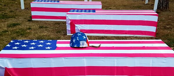 گورستان سربازان آمریکایی در موزه لانه جاسوسی تهران گورستان سربازان آمریکایی در موزه لانه جاسوسی تهران - اسپوتنیک ایران