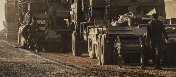 آغاز عقب نشینی سلاح های سنگین ترکیه از ادلب بر اساس توافق نامه 5 مارس - اسپوتنیک ایران  