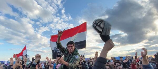 بیش از 50 کشته و زخمی در اعتراضات ضد آمریکایی در عراق بیش از 50 کشته و زخمی در اعتراضات ضد آمریکایی در عراق - اسپوتنیک ایران