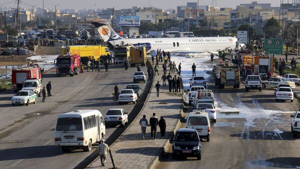 خروج هواپیمای کاسپین ایرلاین از باند در ماهشهر ایران - اسپوتنیک ایران  