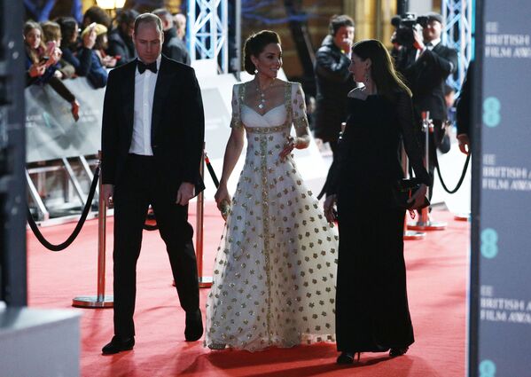 مراسم اعطای جوایز فرهنگستان هنرهای سینما و تلویزیون انگلیس
Prince William, Duke of Cambridge and Catherine - اسپوتنیک ایران  