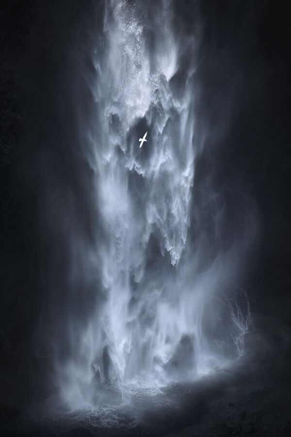 عکس آبشارHangandifoss در ایسلند توسط عکاس آلمانی کایی هرنانگ - اسپوتنیک ایران  