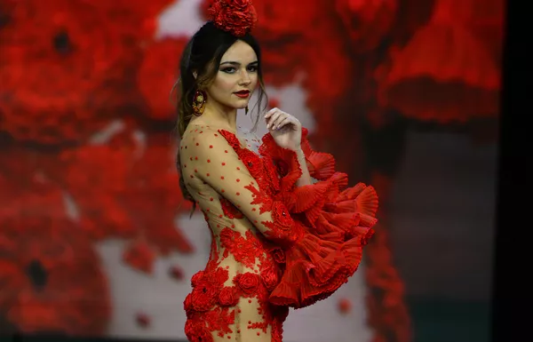 مدل در لباسی از Teressa Ninu در نمایش International Flamenco Fashion Show (SIMOF) در سویل اسپانیا مدل در لباسی از Teressa Ninu در نمایش International Flamenco Fashion Show (SIMOF) در سویل اسپانیا - اسپوتنیک ایران