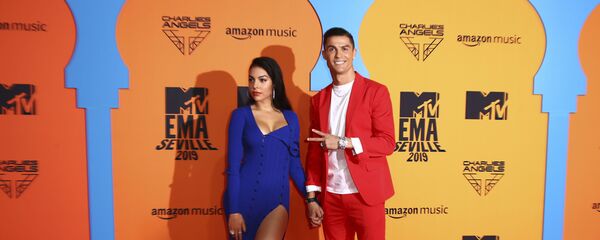 نکات جالبی درباره روابط  کریستیانو رونالدو و دوست دخترش  - اسپوتنیک ایران  