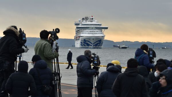 ۳۵۵ نفر مبتلا به ویروس کرونا در کشتی مسافربری قرنطینه در ژاپن
 - اسپوتنیک ایران  