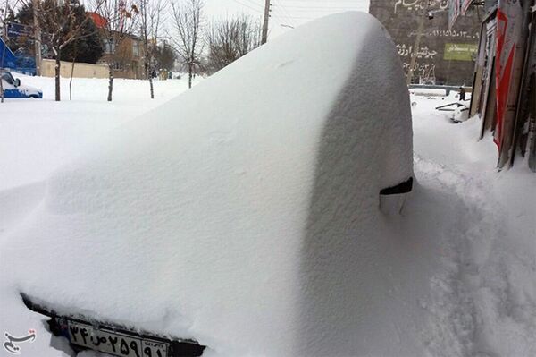 بارش شدید برف در شهر خلخال - استان اردبیل - اسپوتنیک ایران  