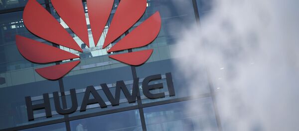 هواوی یک گوشی با سه دوربین برای گرفتن سلفی عرضه خواهد کرد هواوی یک گوشی با سه دوربین برای گرفتن سلفی عرضه خواهد کرد - اسپوتنیک ایران