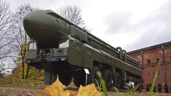 موشک قاره پیمای توپول روسیه در شهر آسراخان آزمایش شد - اسپوتنیک ایران  