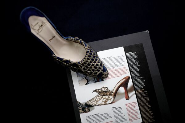 نمایشگاه کفش کریستین لوبوتین در پاریس - اسپوتنیک ایران  