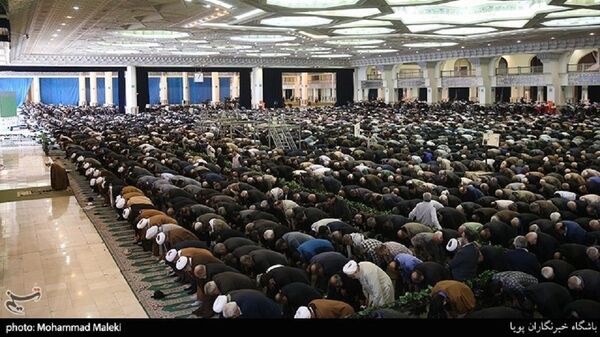 خواندن نمازهای جماعت در عربستان ممنوع شد  - اسپوتنیک ایران  