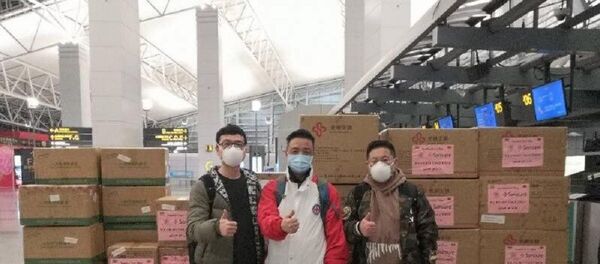 وزارت محیط زیست چین 400 هزار ماسک به ایران اهدا کرد وزارت محیط زیست چین 400 هزار ماسک به ایران اهدا کرد - اسپوتنیک ایران